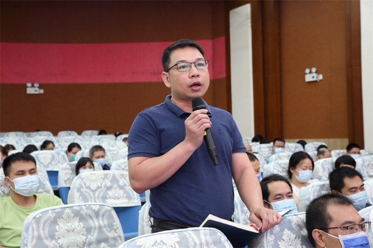 DƬ10.jpg